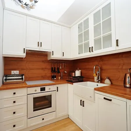 Hrebienok, Apartmán *